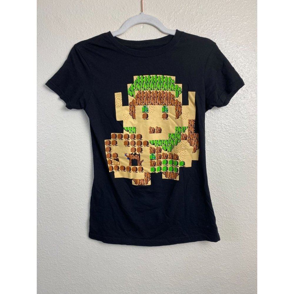 The Legend Of Zelda Lootwear Graphic T-shirt Exclusive Womens size Medium
